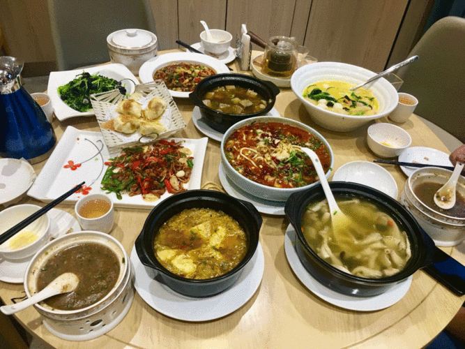 南京中央饭店一桌多少钱（南京中央饭店特色菜）-图1